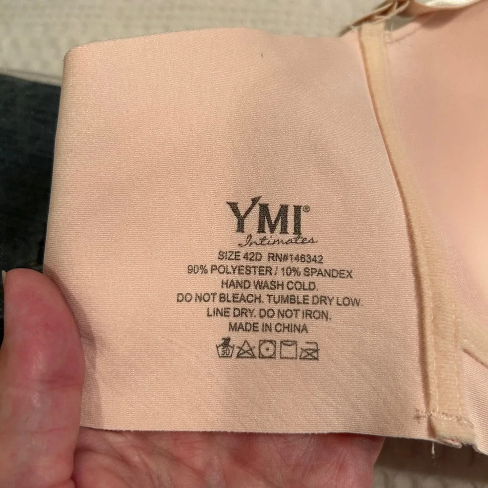 YMI Intimates‎ 42D Floral Wireless Comfort Bra 2 Lot Women's Feminine Girly Set